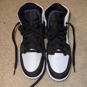 Nike - Air Jordan Royal Blue Sneakers!